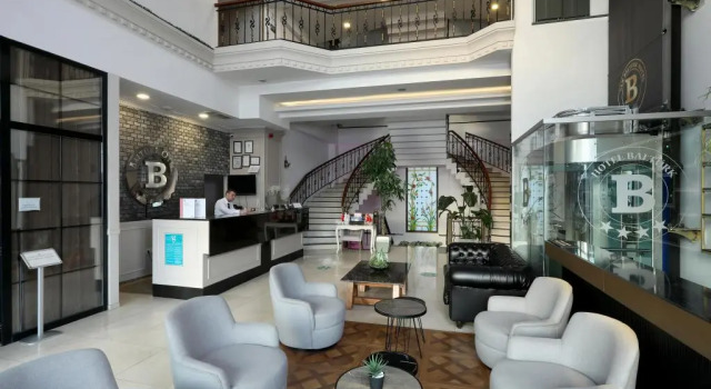 Balturk Hotel Izmit, Varaa Hotelli Hotellit Marmara-alue pysäköinnillä, Pysäköinti
