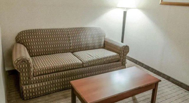 Люкс Quality Inn & Suites Grants - I-40