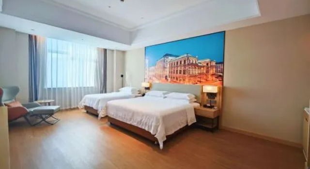 Люкс Vienna International Hotel (Cixi Wuyue Plaza Store)