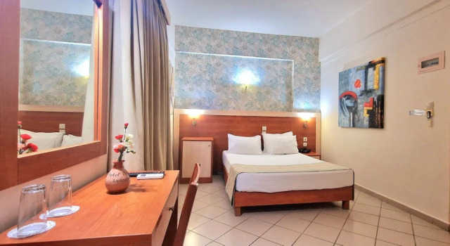 Одноместный номер Standard с балконом Erato Hotel