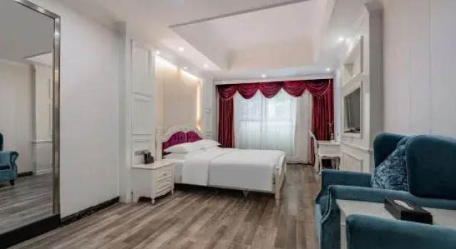 Двухместный номер Standard Bainian Shangting Hotel (Jingdezhen High-speed ​​Railway Station)