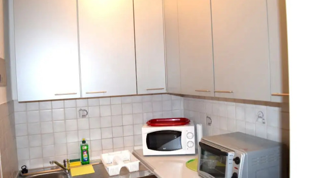 AB Apartment 79