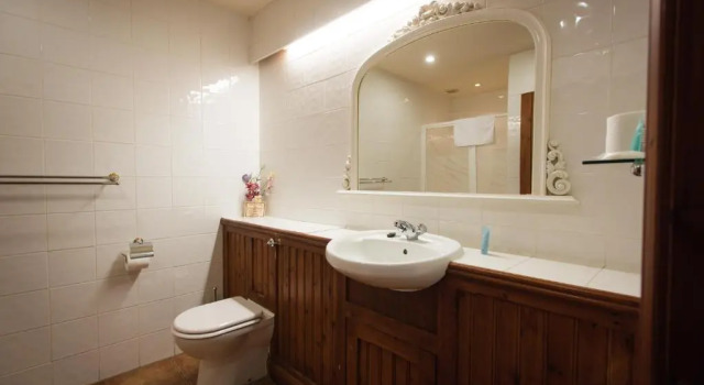 Номер Deluxe The Royal Arms Hotel Room Only