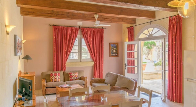 Villagg Tal-fanal - 3 Bedroom Maisonette, Varaa Hotelli Ghasri Gozo