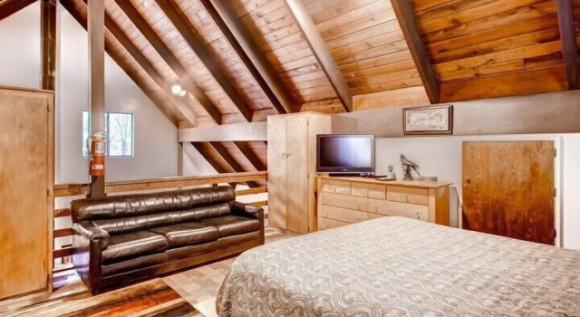 Scenic Wonders Yosemite Creekside Loft