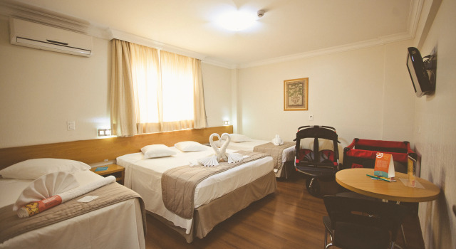 Del Rey Quality Hotel, Забронировать Отель Отели Фос-ду-Игуасу с завтраком, рядом с Bosque Guarani Zoo, Завтраки