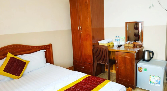 Двухместный номер Standard с балконом Ngoc Anh Hotel