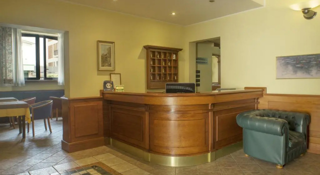 Hotel San Carlo, Buchen Sie Hotel Cesano Maderno 