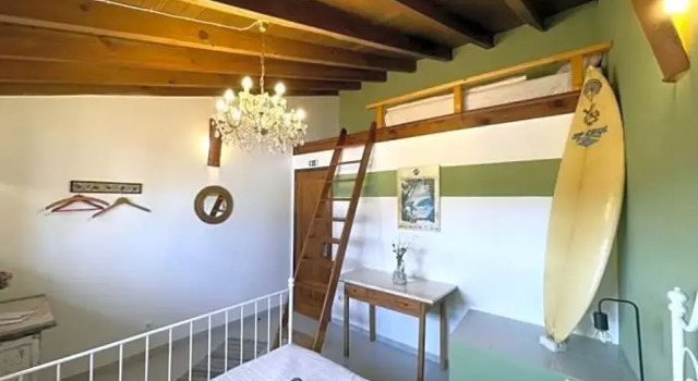 Da Silva Surfcamp- 3 Bettzimmer Mit Fruhstuck, Rezervovat Hotel Hotely v Oeste s parkováním, Parkování