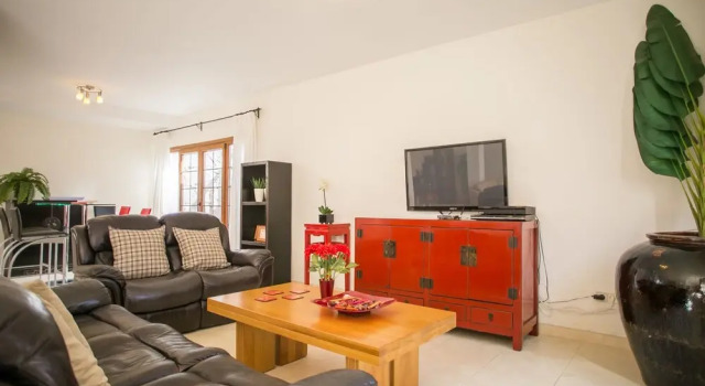 Luxury Villa With Private Heated Pool 15