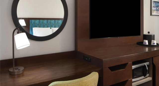 Четырёхместный номер Standard Hampton Inn Youngstown/Boardman