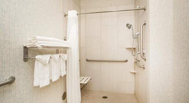 Номер Standard Holiday Inn Express & Suites Ft Collins by IHG