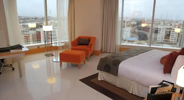 Двухместный клубный номер Standard Lagos Continental Hotel