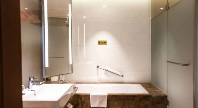 Suite Deluxe con balcone DoubleTree By Hilton Jiaxing