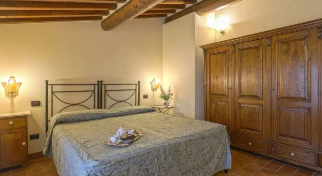 Il Borgo Montalbino in Montalbino, Buchen Sie Hotel Hotels in Elsa-Tal mit Parkplatz, Parkplätze
