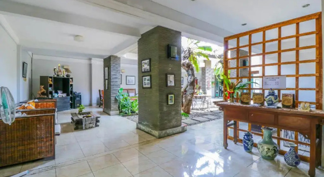 OYO 1757 Villa Dende, Rezervovat Vila Hotely v Mataram s parkováním, Parkování