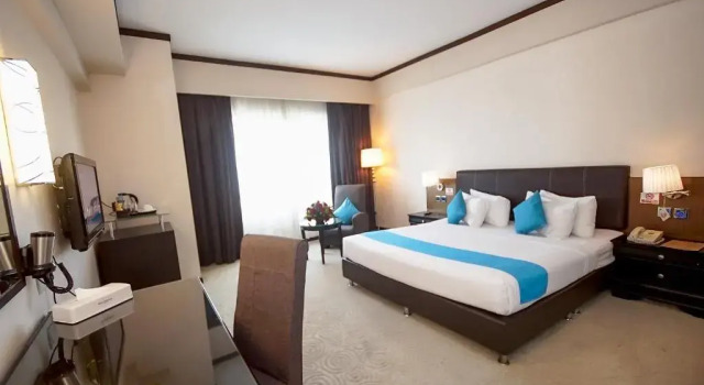 Luksusowy dwuosobowy pokój Kinta Riverfront Hotel & Suites