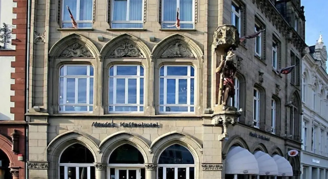 Z&B Hotel, Забронировать Отель Отели Трира 3 звезды, рядом с Thermen am Viehmarkt, 3*
