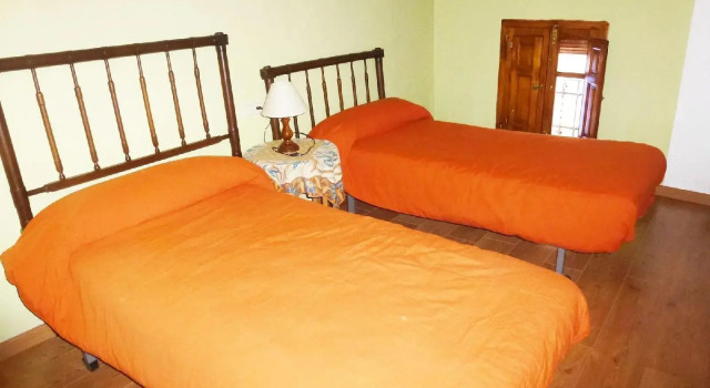 Casa Rural Aras Apartamentos Turísticos, Prenota Hotel Aras de los Olmos Spagna