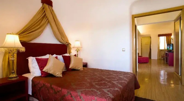 Двухместный номер Standard с балконом Alcazar Hotel & SPA