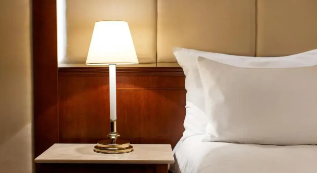 Двухместный номер Standard Hotel International
