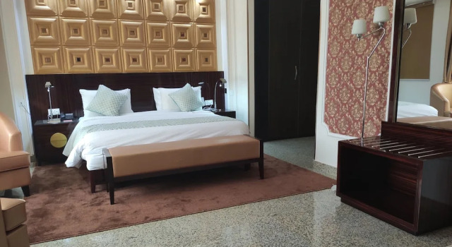Студия Business Conference Hotel