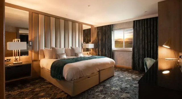 Люкс Radstone Hotel