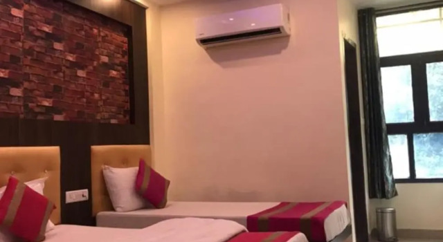 Номер Deluxe Goroomgo Cottage Ganga Inn New Delhi