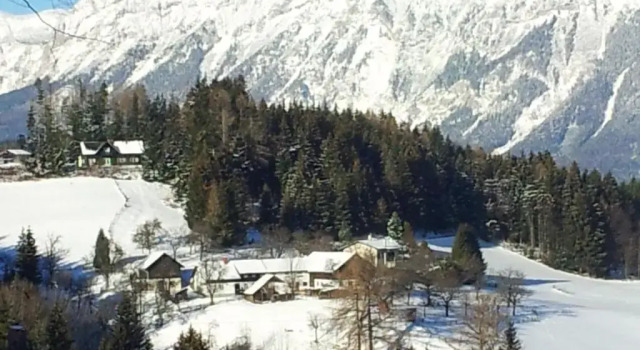 Ferienwohnung Holzer, Book Hotel  