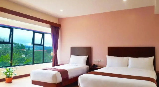 Трёхместный номер Standard с красивым видом из окна 456 Hotel