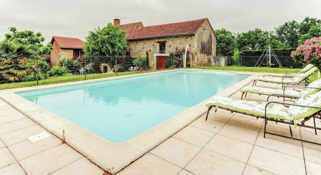Коттедж Comfortable Holiday Home With Private Pool