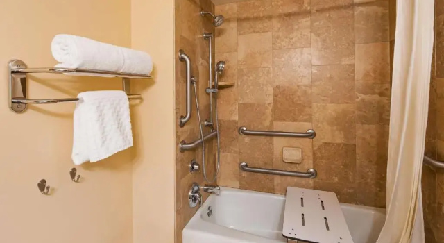 Номер Standard Best Western PLUS Cotton Tree Inn