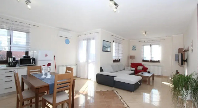 Апартаменты c 1 комнатой с балконом Apartment Dado