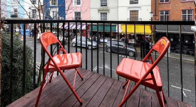 Апартаменты с 3 комнатами с балконом 3 Bedroom Apartment on Portobello Road in Notting Hill