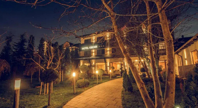 Hotel Oscar, Забронировать Отель Отели Прахова 3 звезды, 3*