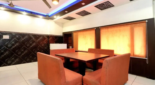 Oyo 37860 Hotel Batra