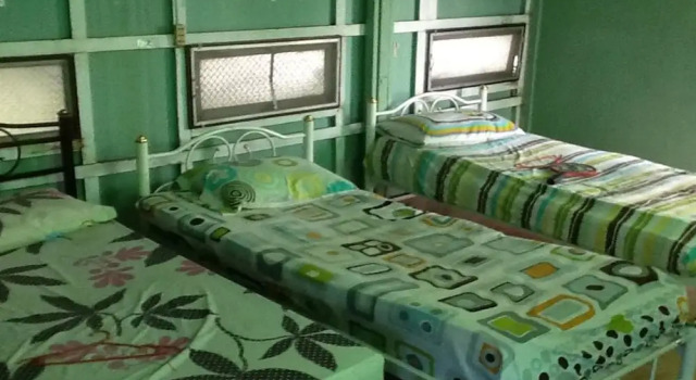 Phiman Riverview Guesthouse, Rezervovat Hostel Hostely v Central Thailand, Hostel