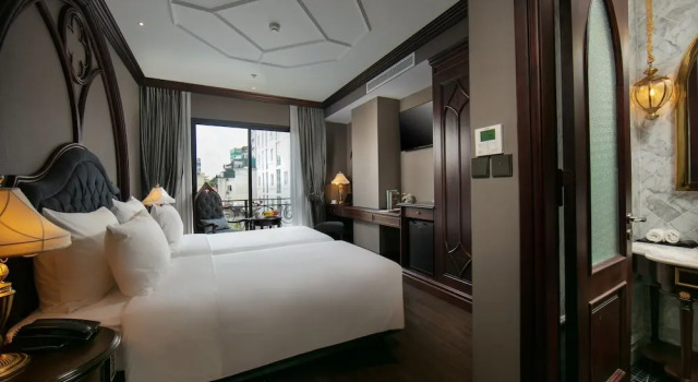 Двухместный номер Premier с балконом Le Chanvre Hanoi Hotel & Spa