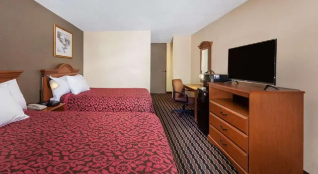 Номер Deluxe Days Inn by Wyndham Albion