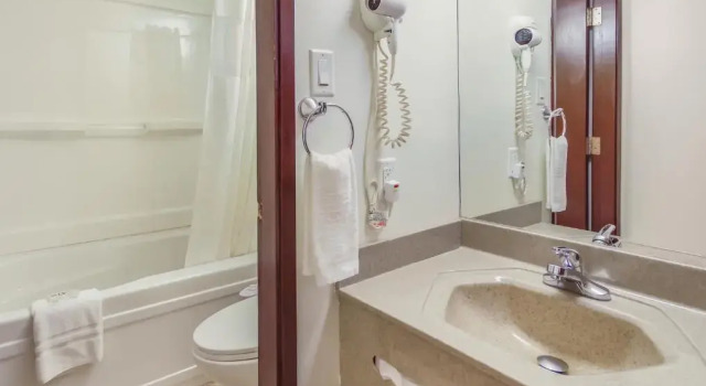 Одноместный номер Deluxe Motel 6-Lethbridge, AB