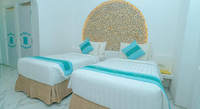 Loccal Collection Hotel