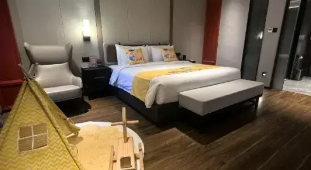 Люкс ROYGEM Hotel (Changsha Xingsha Economic Development Zone Electric Power Vocational College Branch)