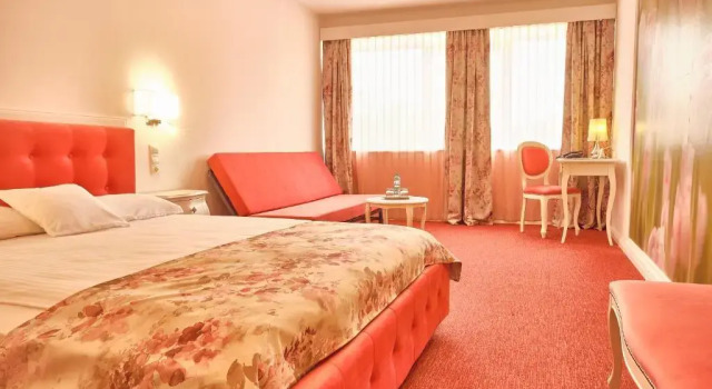 Двухместный номер Deluxe Family с видом на Дворец Парламента Continental Forum Bucuresti Palatul Parlamentului