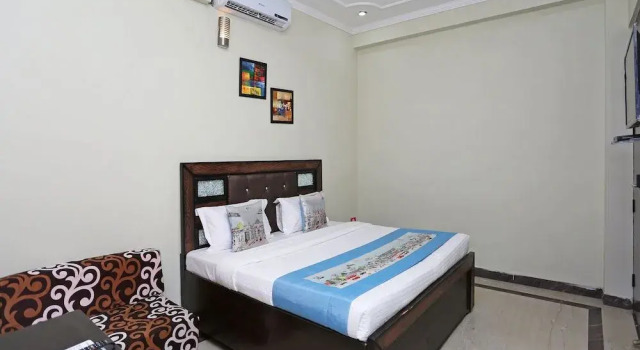 OYO 9274 Homey Stay Suites