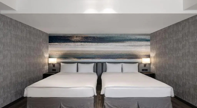 Номер Premier Lakeshore Hotel Metropolis