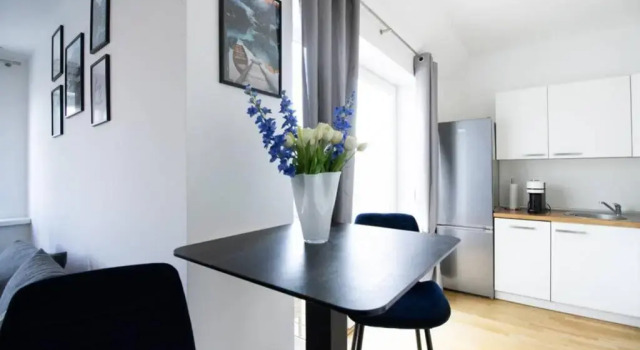 Sunny & cozy Penthouse with Balcony DG4, Rezerwuj Hotel 10. Favoriten Wiedeń, w pobliżu Belvedere 21