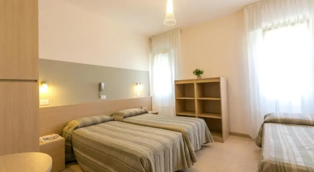 Трёхместный номер Standard Hotel Colonna