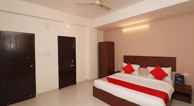 OYO Flagship 24051 Insight Inn