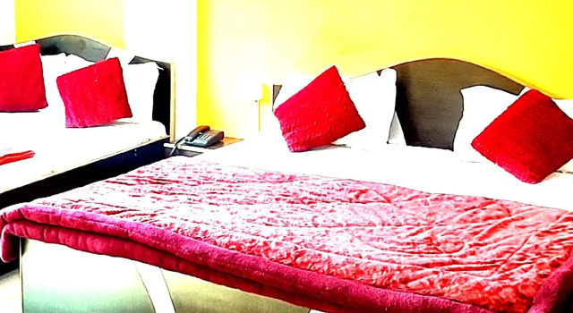 Ashiyana Guest House, Забронировать Гостевой дом Гостевые дома Варанаси, рядом с Железнодорожный вокзал Варанаси-Джанкшен, Гостевой дом