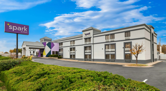 Spark By Hilton Wichita East, Boek Mini-hotel Hotels in Wichita met ontbijt, Ontbijt